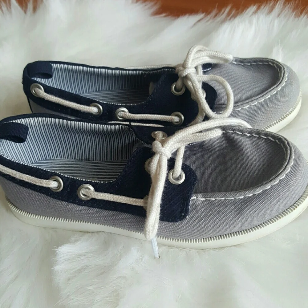 Crazy 8 childrens boat loafer shoes blue white 11
